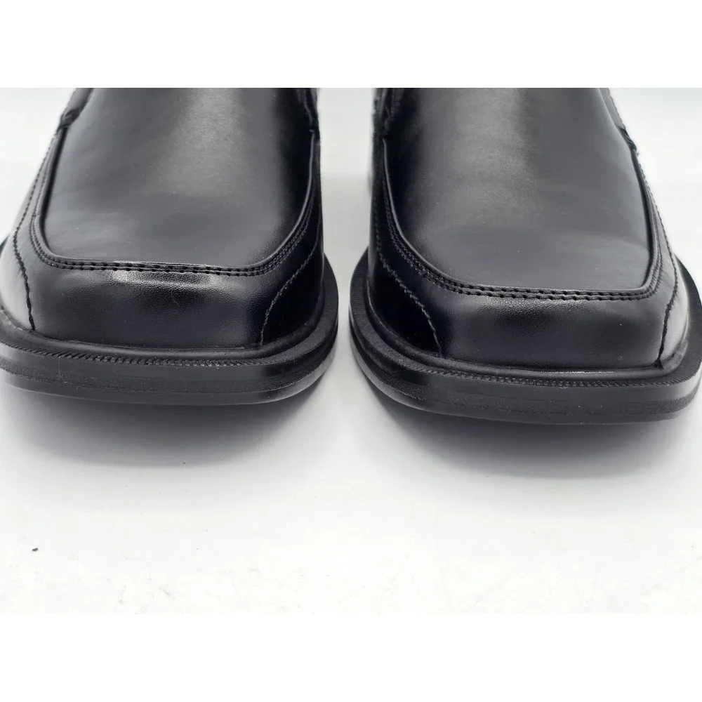 Dockers this listing